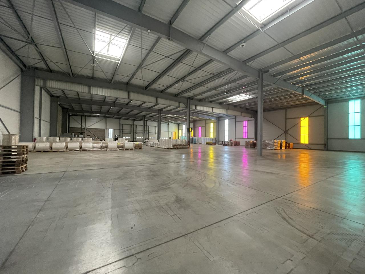 Local d'activité Saint-Jacques-de-la-Lande 3140m² Location local d'activité Saint-Jacques-de-la-Lande Ille-et-Vilaine OLACT2313867 1